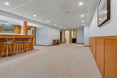 6751 34 Avenue Ne, Calgary, AB - Indoor