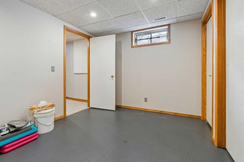 6751 34 Avenue Ne, Calgary, AB - Indoor Photo Showing Basement