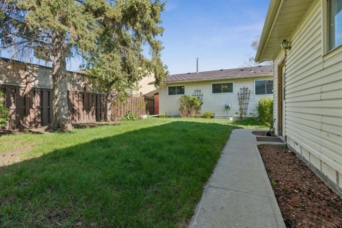 6751 34 Avenue Ne, Calgary, AB - Outdoor
