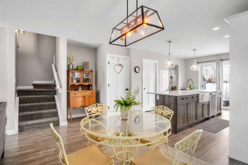 704 Stonehaven Drive, Carstairs, AB - Indoor Photo Showing Dining Room