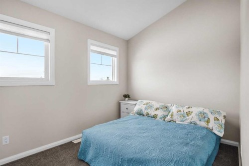 704 Stonehaven Drive, Carstairs, AB - Indoor Photo Showing Bedroom