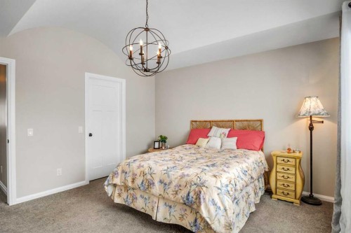 704 Stonehaven Drive, Carstairs, AB - Indoor Photo Showing Bedroom