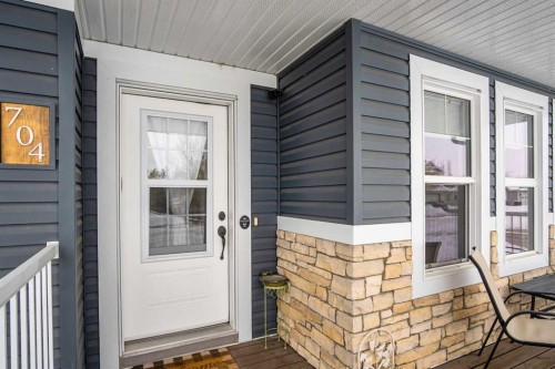 704 Stonehaven Drive, Carstairs, AB - Outdoor With Exterior