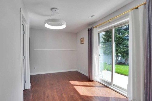 127 Woodstock Road Sw, Calgary, AB - Indoor Photo Showing Other Room