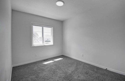 314 Midgrove Link Sw, Airdrie, AB - Indoor Photo Showing Other Room