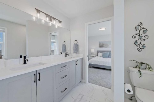 164 Setonstone Manor Se, Calgary, AB - Indoor Photo Showing Bathroom