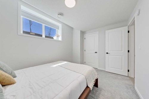 164 Setonstone Manor Se, Calgary, AB - Indoor Photo Showing Bedroom