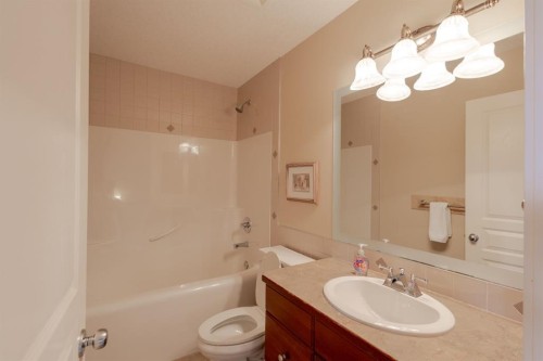 11 Tuscany Glen Green Nw, Calgary, AB 