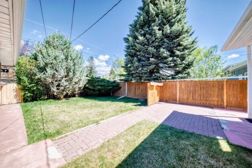 54 Fullerton Road Se, Calgary, AB - Outdoor