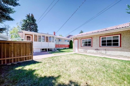 54 Fullerton Road Se, Calgary, AB - Outdoor