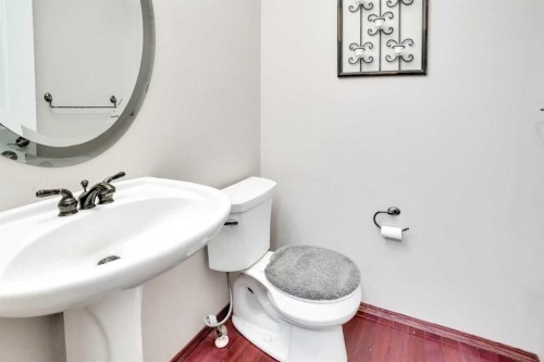 161 Panamount Close Nw, Calgary, AB - Indoor Photo Showing Bathroom