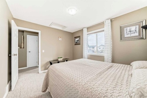 92 Covehaven Road Ne, Calgary, AB - Indoor Photo Showing Bedroom