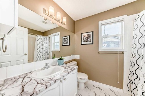 92 Covehaven Road Ne, Calgary, AB - Indoor Photo Showing Bathroom