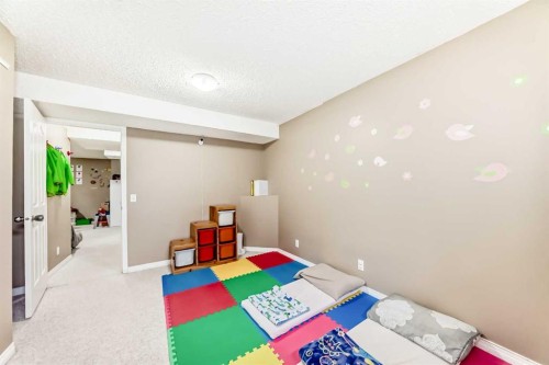 92 Covehaven Road Ne, Calgary, AB - Indoor