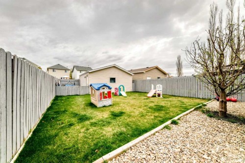 92 Covehaven Road Ne, Calgary, AB - Outdoor
