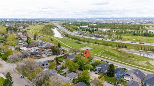 2048 26 Street Se, Calgary, AB - Outdoor With View