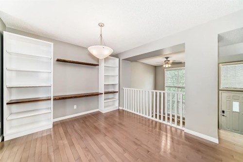 314 New Brighton Villas Se, Calgary, AB - Indoor Photo Showing Other Room