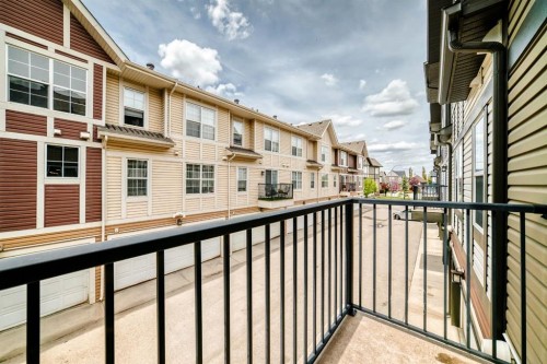 314 New Brighton Villas Se, Calgary, AB - Outdoor With Exterior