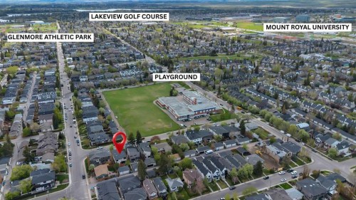 2008 38 Avenue Sw, Calgary, AB - 