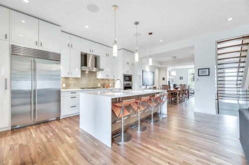 2008 38 Avenue Sw, Calgary, AB - Indoor Photo Showing Kitchen With Upgraded Kitchen