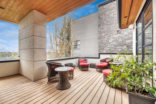2008 38 Avenue Sw, Calgary, AB - Outdoor With Deck Patio Veranda With Exterior