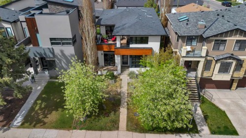 2008 38 Avenue Sw, Calgary, AB - Outdoor