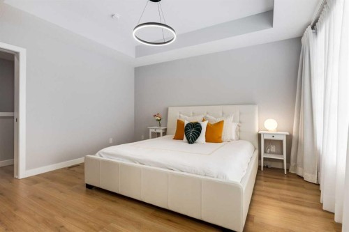 237-7820 Spring Willow Drive Sw, Calgary, AB - Indoor Photo Showing Bedroom