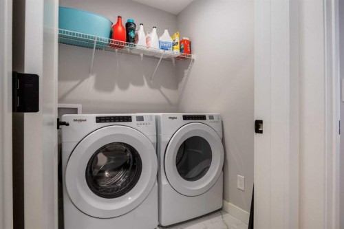 237-7820 Spring Willow Drive Sw, Calgary, AB - Indoor Photo Showing Laundry Room