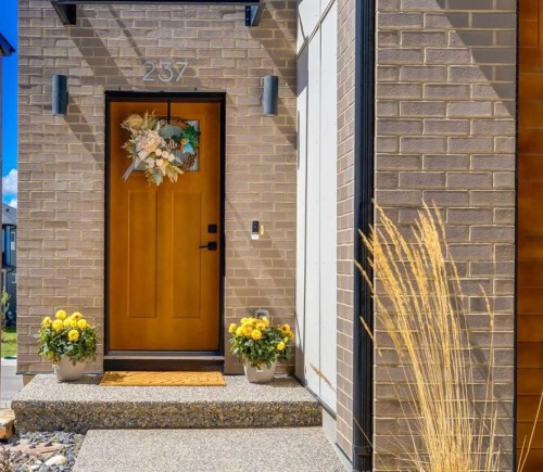 237-7820 Spring Willow Drive Sw, Calgary, AB - Outdoor With Exterior