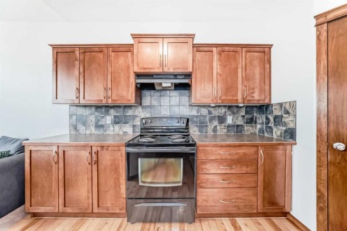 124 Lavender Way, Chestermere, AB - Indoor Photo Showing Kitchen