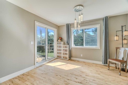 100 Royal Birch Crescent Nw, Calgary, AB - Indoor Photo Showing Other Room