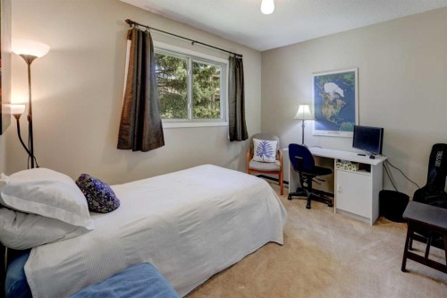 36 Edforth Road Nw, Calgary, AB 