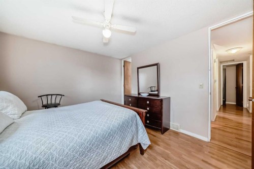 5132 Marian Way Ne, Calgary, AB - Indoor Photo Showing Bedroom