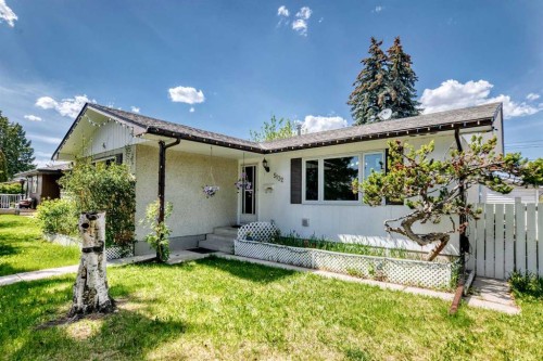 5132 Marian Way Ne, Calgary, AB - Outdoor