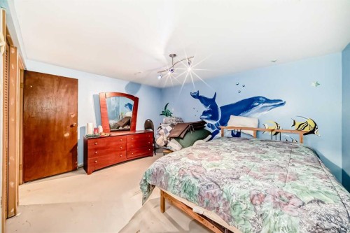 5132 Marian Way Ne, Calgary, AB - Indoor Photo Showing Bedroom
