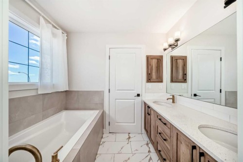 10 Verity Landing Sw, Calgary, AB - Indoor Photo Showing Bathroom