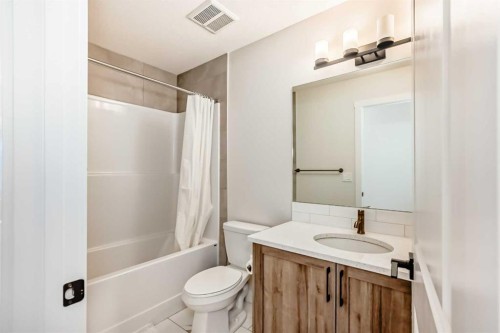 10 Verity Landing Sw, Calgary, AB - Indoor Photo Showing Bathroom