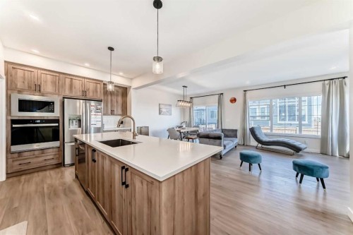 10 Verity Landing Sw, Calgary, AB - Indoor Photo Showing Kitchen With Stainless Steel Kitchen With Upgraded Kitchen