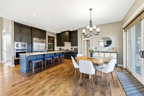 45 Cranbrook Heights Se, Calgary, AB - Indoor Photo Showing Dining Room