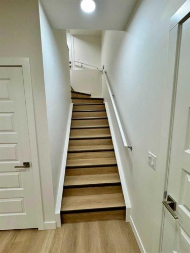 122 Sandpiper Bend, Chestermere, AB - Indoor Photo Showing Other Room
