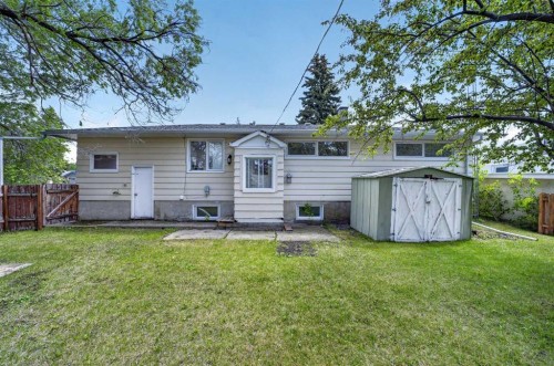 5202 56 Avenue, Olds, AB 