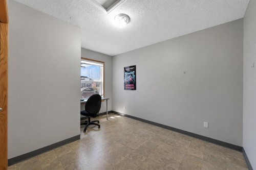 408 Bridlewood Court Sw, Calgary, AB - Indoor Photo Showing Other Room