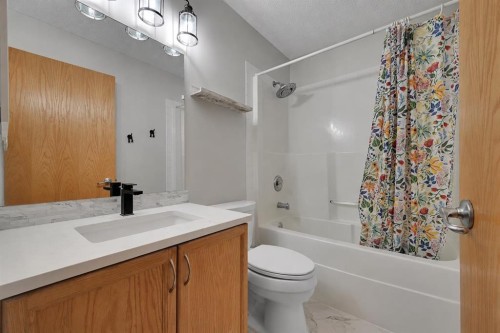 408 Bridlewood Court Sw, Calgary, AB - Indoor Photo Showing Bathroom