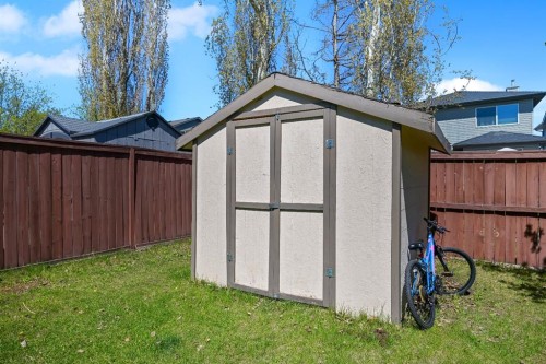 408 Bridlewood Court Sw, Calgary, AB - Outdoor