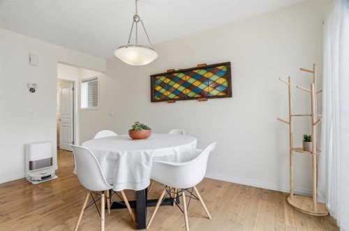 24 Auburn Crest Park Se, Calgary, AB - Indoor Photo Showing Dining Room