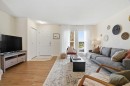 24 Auburn Crest Park Se, Calgary, AB  - Indoor Photo Showing Living Room 