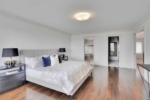 378 Patterson Boulevard Sw, Calgary, AB - Indoor Photo Showing Bedroom