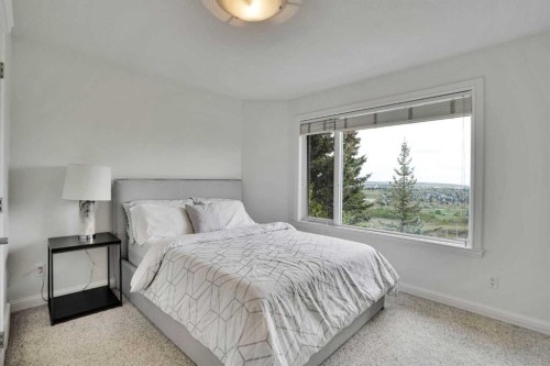 378 Patterson Boulevard Sw, Calgary, AB - Indoor Photo Showing Bedroom
