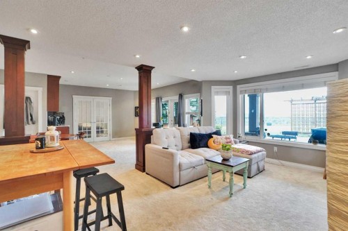 378 Patterson Boulevard Sw, Calgary, AB - Indoor Photo Showing Living Room