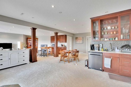 378 Patterson Boulevard Sw, Calgary, AB - Indoor Photo Showing Other Room
